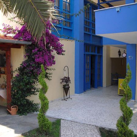 Kangaroo Hotel โมลากาลีวา ภายนอก รูปภาพ
