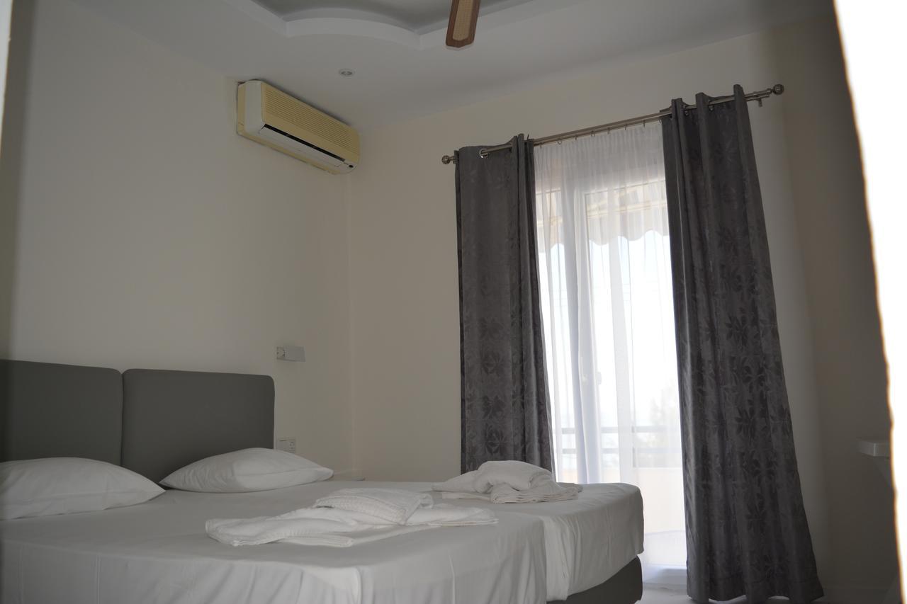 Kangaroo Hotel โมลากาลีวา ภายนอก รูปภาพ