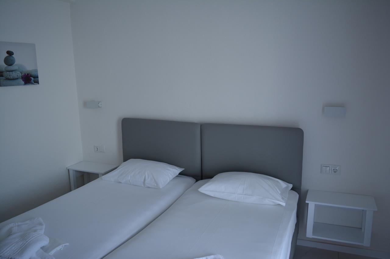 Kangaroo Hotel โมลากาลีวา ภายนอก รูปภาพ