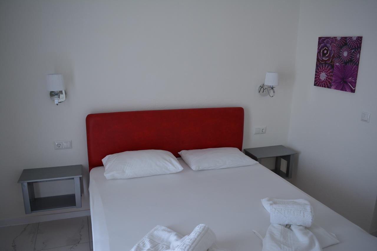 Kangaroo Hotel โมลากาลีวา ภายนอก รูปภาพ