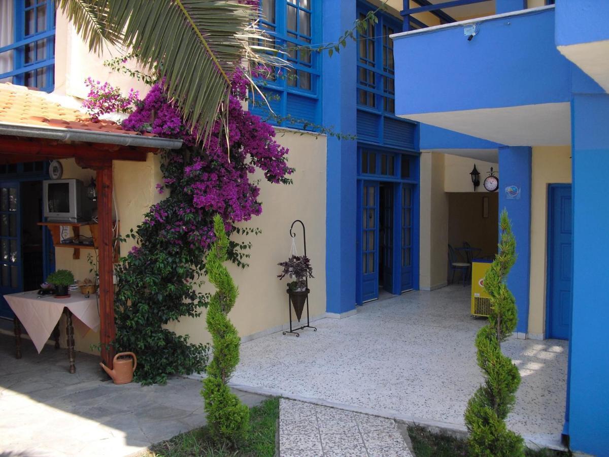 Kangaroo Hotel โมลากาลีวา ภายนอก รูปภาพ